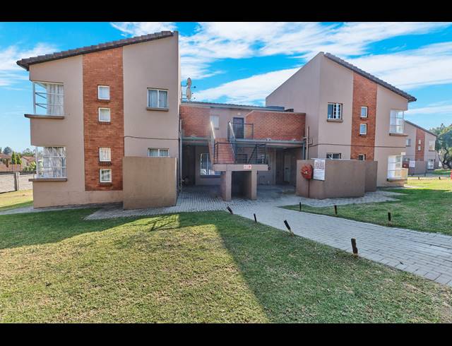 1 BEDROOM APARTMENT FOR SALE IN RUIMSIG